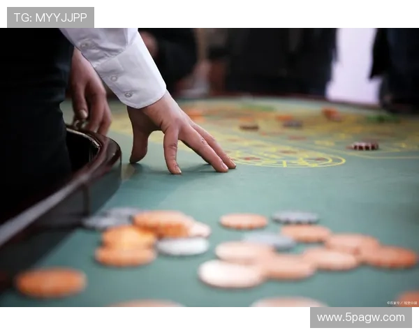揭秘澳门赌场里发牌员的职业与职责